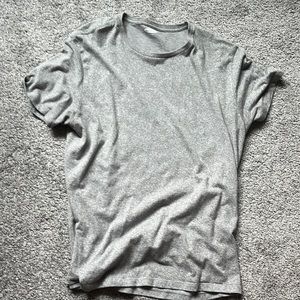 Gently Used - Old Navy Tee Shirt - Sz L